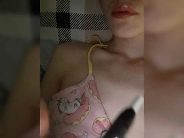 Live sex webcam photo for Ymmixxx #273085811
