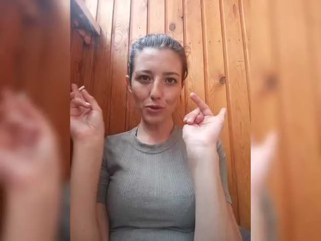 Live sex webcam photo for Ymmixxx #291685805