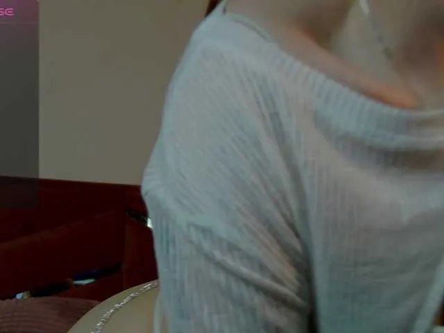 Live sex webcam photo for YoPixie #277622213