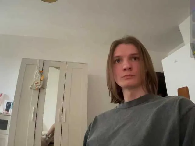 Live sex webcam photo for YoRHa2B #291285509