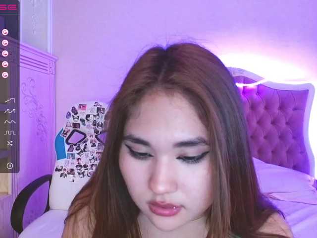 Live sex webcam photo for YokoRiko #273909393