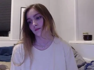 Live sex webcam photo for Yolluna #224462727