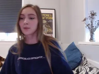 Live sex webcam photo for Yolluna #227393330