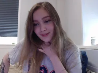 Live sex webcam photo for Yolluna #229842212