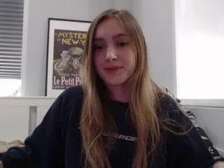 Live sex webcam photo for Yolluna #233978257