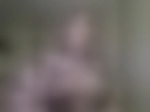 Live sex webcam photo for YoloLove #293202711