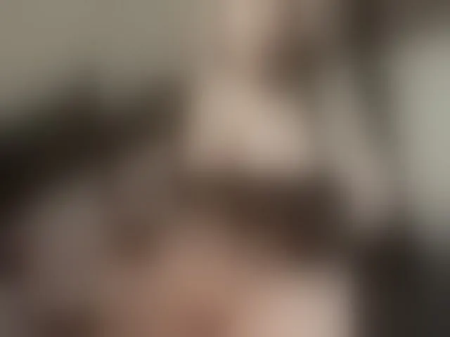 Live sex webcam photo for YoloLove #293711700