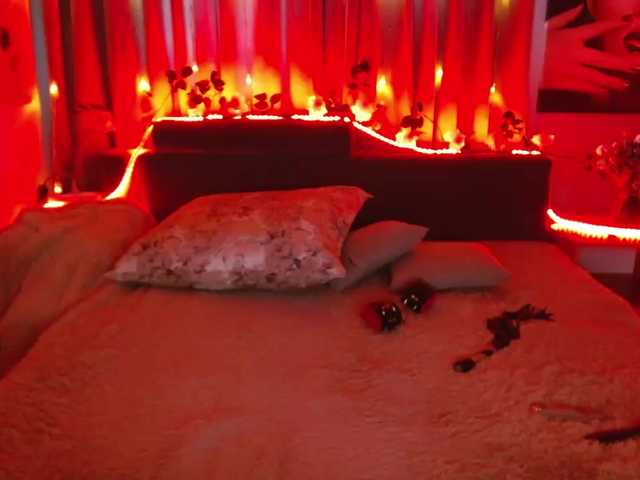 Live sex webcam photo for YooRa #275558870