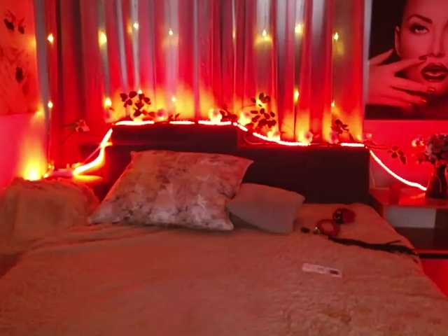 Live sex webcam photo for YooRa #275838946