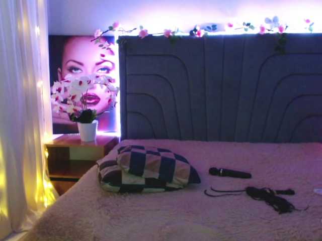 Live sex webcam photo for YooRa #276905477