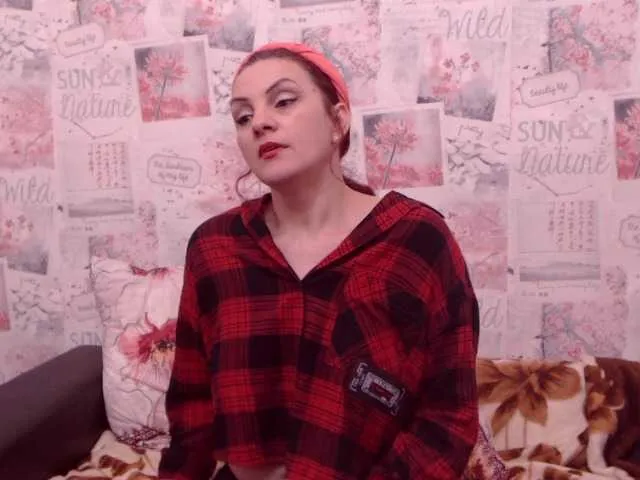 Live sex webcam photo for YouRedPassion #271979575