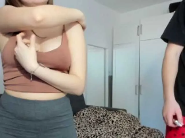 Live sex webcam photo for YoungCrazyHot #290636371