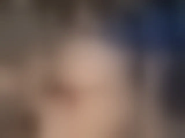 Live sex webcam photo for YoungMilf #293445852