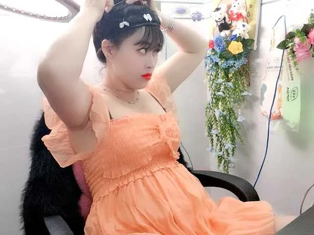 Live sex webcam photo for Youngsee69 #290719047