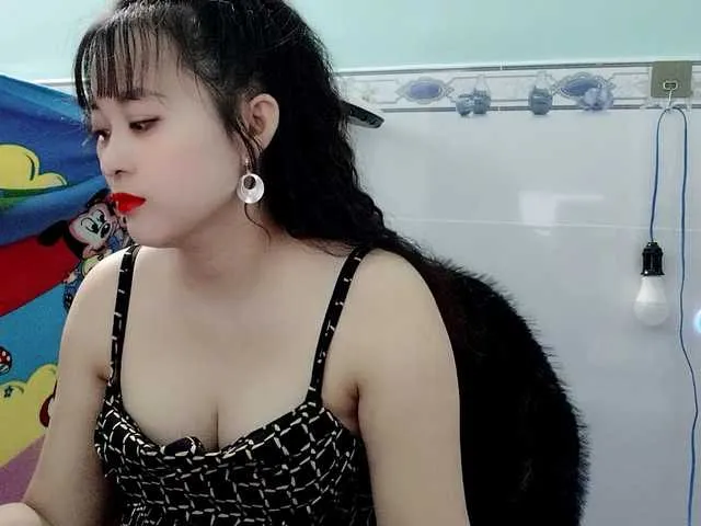 Live sex webcam photo for Youngsee69 #290771942