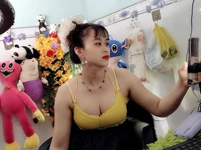 Live sex webcam photo for Youngsee69 #290945098