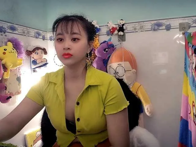 Live sex webcam photo for Youngsee69 #291071831
