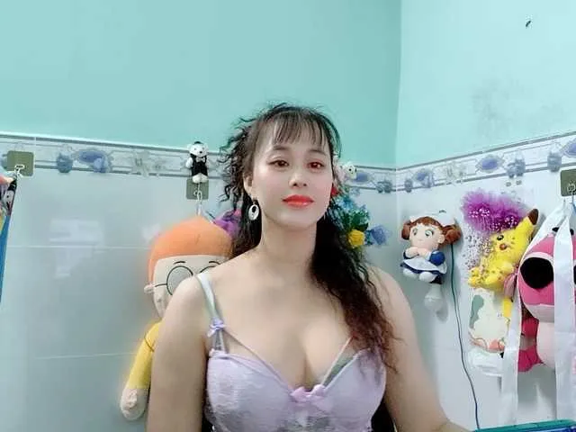 Live sex webcam photo for Youngsee69 #291125266