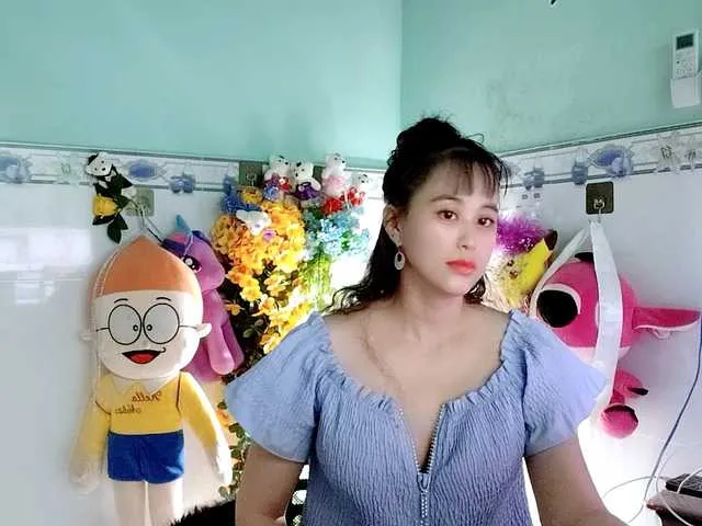 Live sex webcam photo for Youngsee69 #291161286