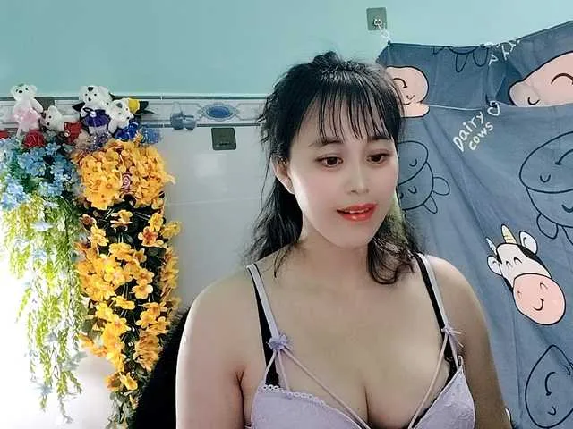 Live sex webcam photo for Youngsee69 #291273998