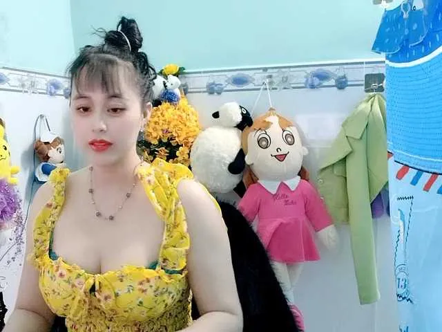 Live sex webcam photo for Youngsee69 #291331802