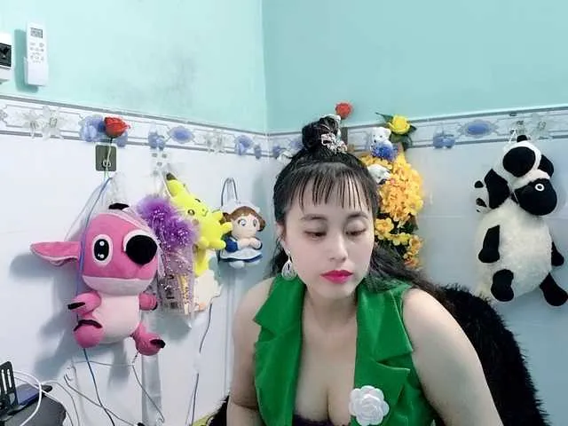 Live sex webcam photo for Youngsee69 #291497782