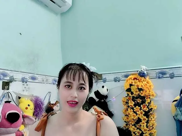 Live sex webcam photo for Youngsee69 #291627443