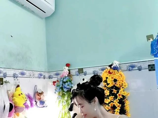 Live sex webcam photo for Youngsee69 #291827538
