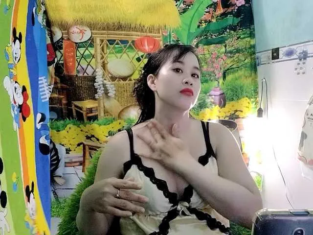 Live sex webcam photo for Youngsee69 #292848755