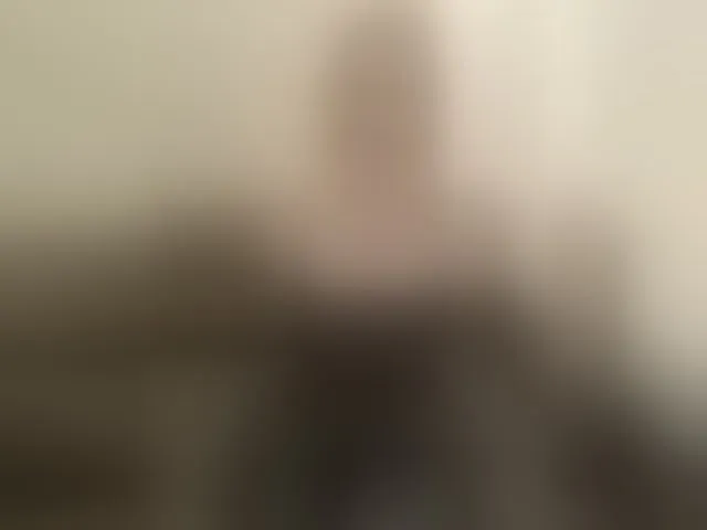 Live sex webcam photo for Your-Girlfriend #292428526