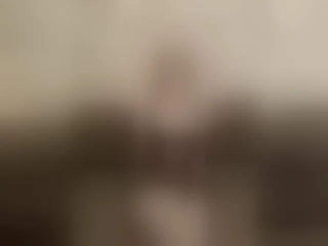 Live sex webcam photo for Your-Girlfriend #292632490