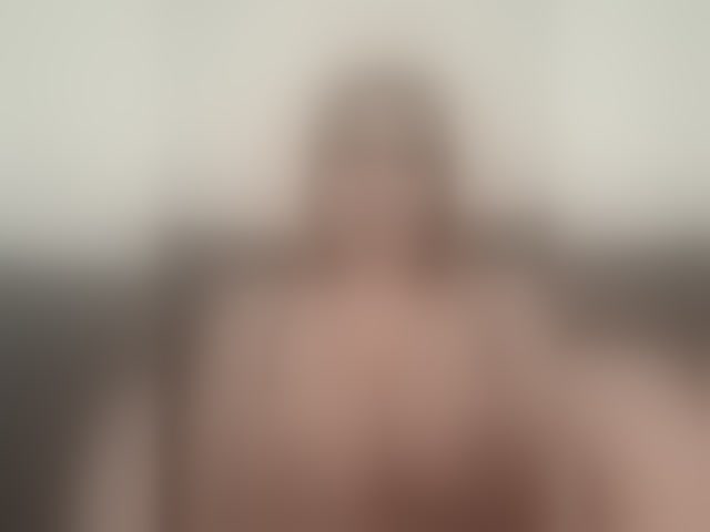 Live sex webcam photo for Your-Girlfriend #294055455