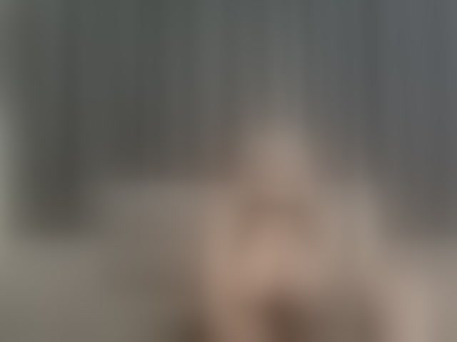 Live sex webcam photo for Your-Girlfriend #294302980