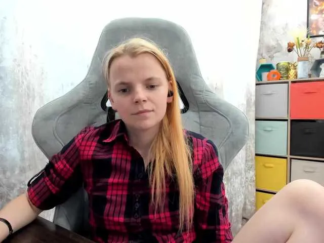 Live sex webcam photo for Your-Love #275706969