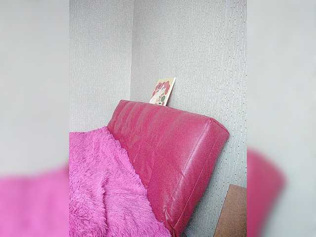 Live sex webcam photo for Your-Mila #276675940