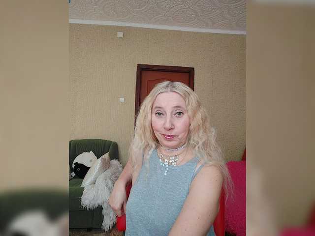 Live sex webcam photo for Your-Mila #277237093