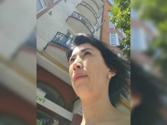 Live sex webcam photo for Your-Zlata #273785140