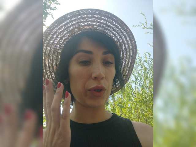 Live sex webcam photo for Your-Zlata #273947753