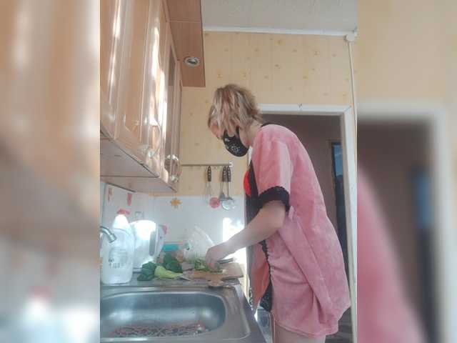 Live sex webcam photo for Your-teacher-1 #276319466