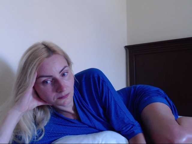 Live sex webcam photo for YourArealgirl #274532805