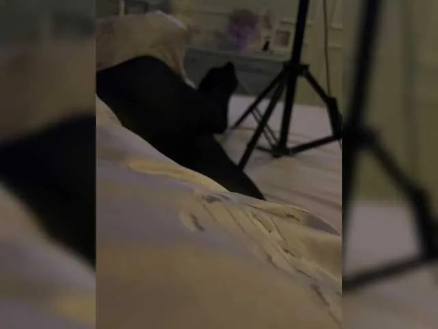 Live sex webcam photo for YourBaby17 #274082206