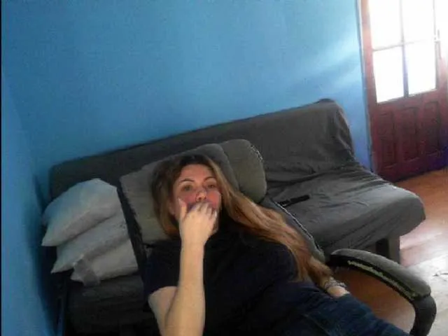 Live sex webcam photo for YourDesire36 #272189649