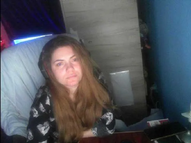 Live sex webcam photo for YourDesire36 #272323299