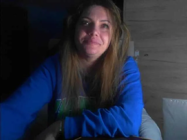 Live sex webcam photo for YourDesire36 #272824271