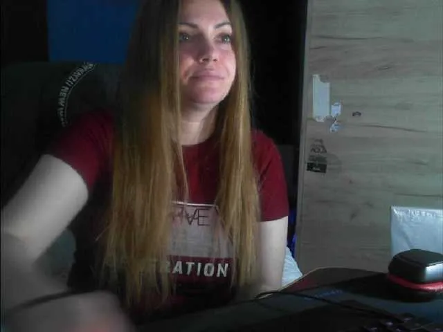 Live sex webcam photo for YourDesire36 #272882936