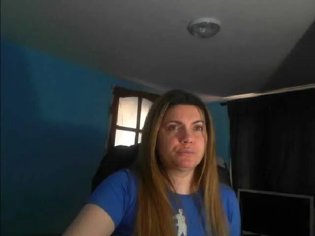 Live sex webcam photo for YourDesire36 #272904614