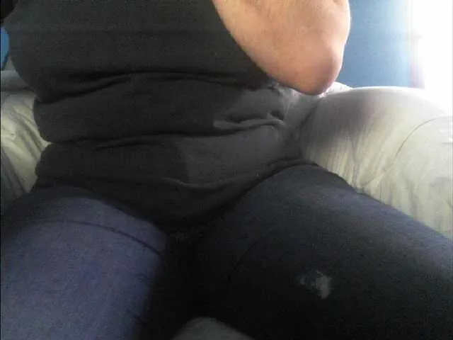 Live sex webcam photo for YourDesire36 #273074382