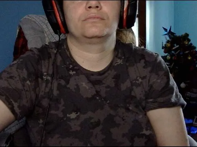 Live sex webcam photo for YourDesire36 #273391750