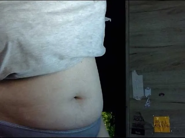Live sex webcam photo for YourDesire36 #273575938
