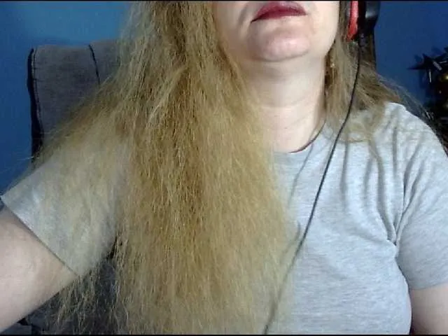 Live sex webcam photo for YourDesire36 #273638552